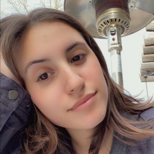 Meet your Posher, Jessica